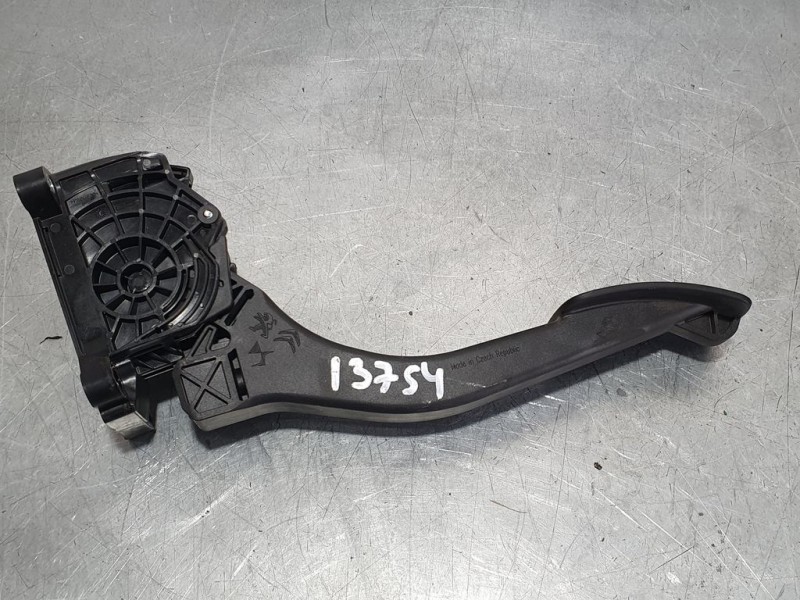 Recambio de potenciometro pedal para peugeot 308 allure referencia OEM IAM 9836042080 86ET618102320 