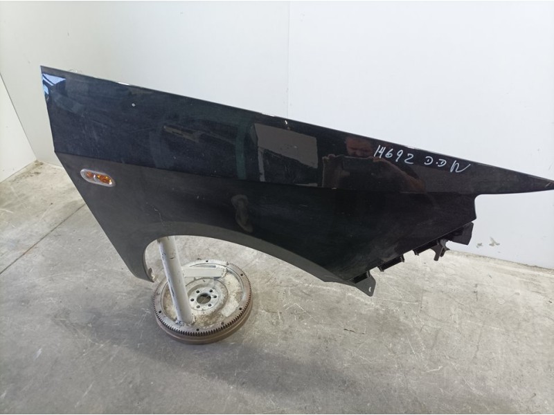 Recambio de aleta delantera derecha para seat ibiza (6j5) reference referencia OEM IAM 6J0821022D  