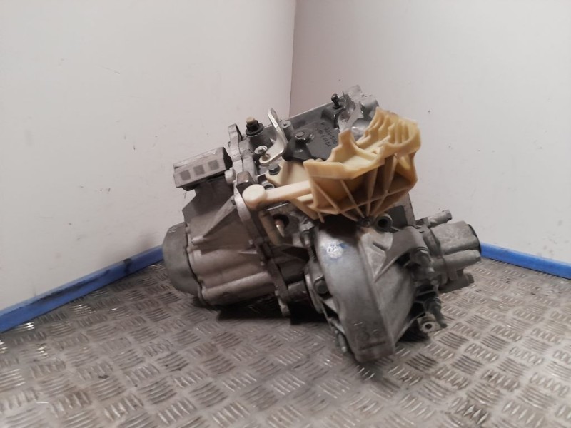 Recambio de caja cambios para citroën c-elysée millenium referencia OEM IAM 20ET33 3292272B 5VELOCIDADES