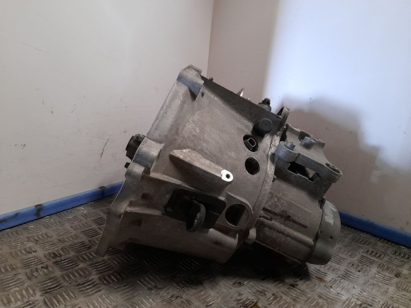 Recambio de caja cambios para citroën c-elysée millenium referencia OEM IAM 20ET33 3292272B 5VELOCIDADES