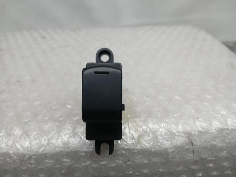 Recambio de mando elevalunas trasero derecho para nissan cube (z12) basis referencia OEM IAM 254111FA0A  9825SD