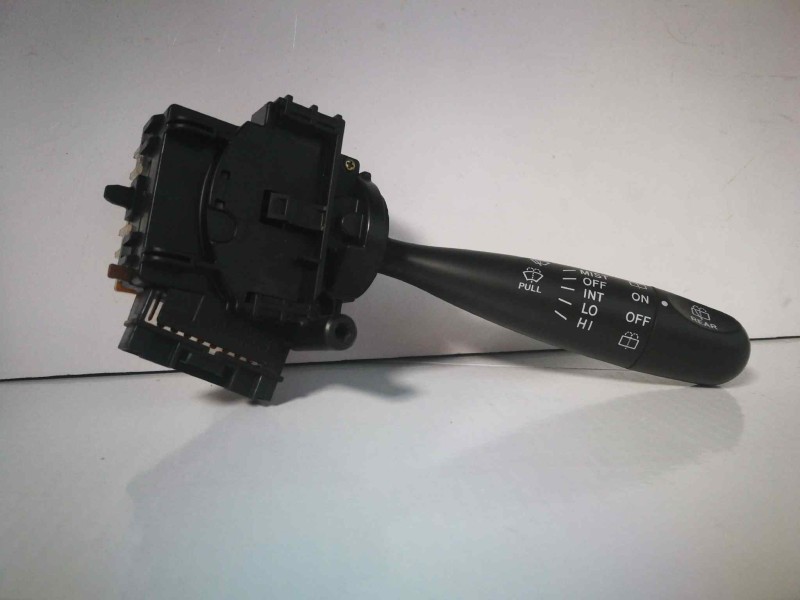 Recambio de mando limpia para toyota yaris (ncp1/nlp1/scp1) 1.0 cat referencia OEM IAM 173647  