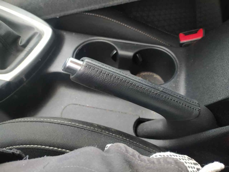 Recambio de palanca freno de mano para kia xceed drive referencia OEM IAM 59710J7050WK  