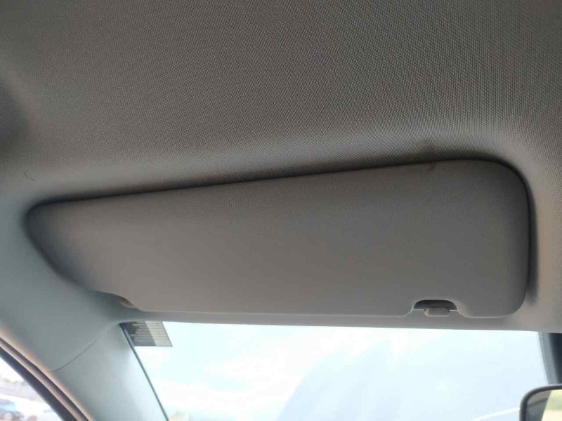 Recambio de parasol izquierdo para kia xceed drive referencia OEM IAM 85210J7000ED  