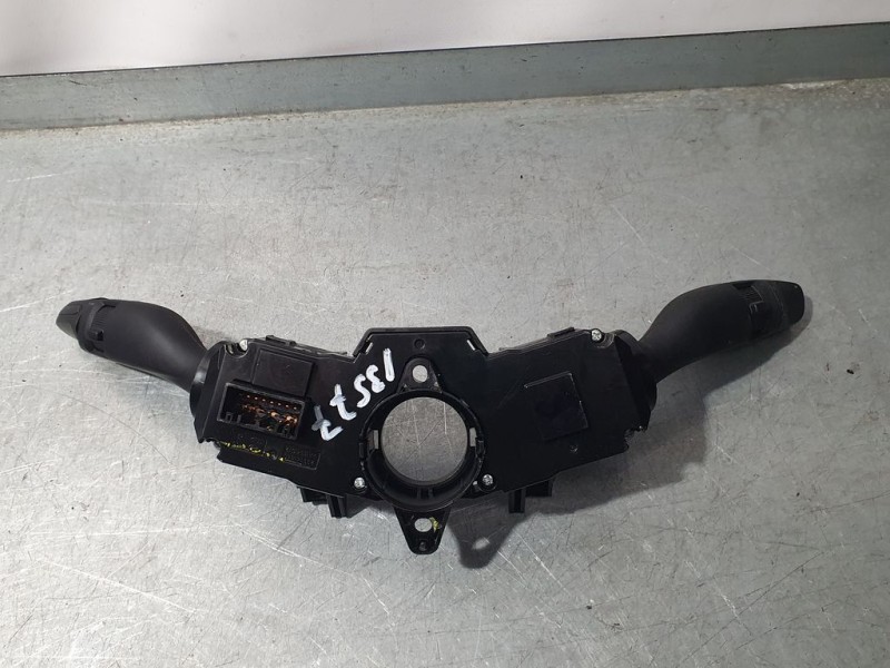 Recambio de mando luces y limpia para hyundai i20 active trend referencia OEM IAM 93403C8350  