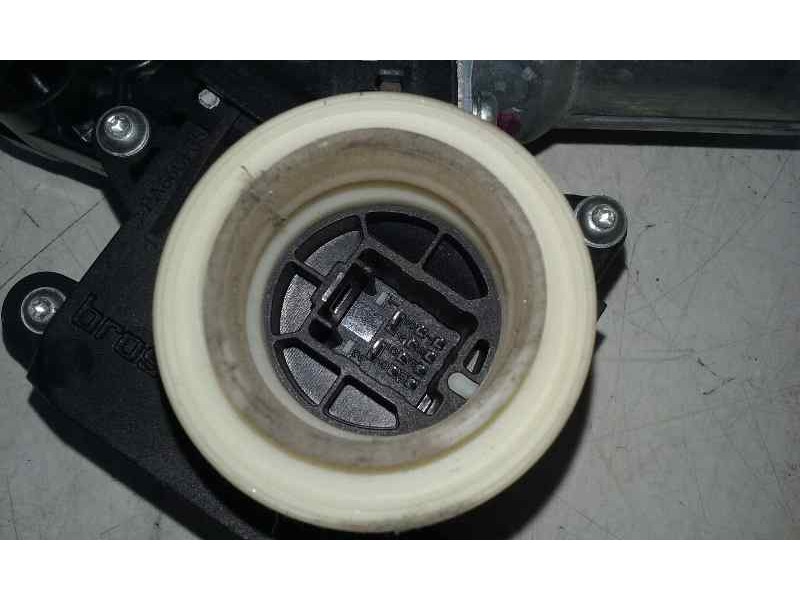 Recambio de elevalunas delantero izquierdo para toyota yaris (ksp9/scp9/nlp9) básico referencia OEM IAM 857200D110D 10 PINS ELEC