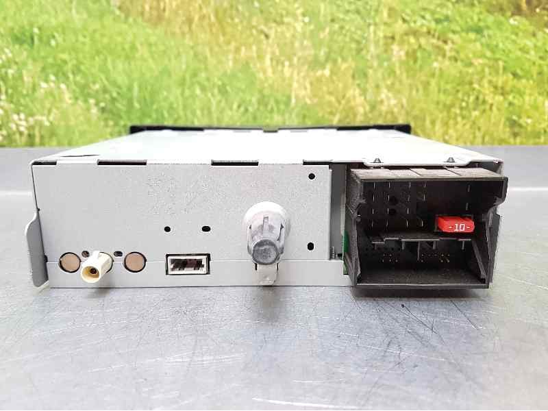 Recambio de sistema audio / radio cd para citroën c-elysée millenium referencia OEM IAM 98075810ZD A2C87511101 CONTINENTAL