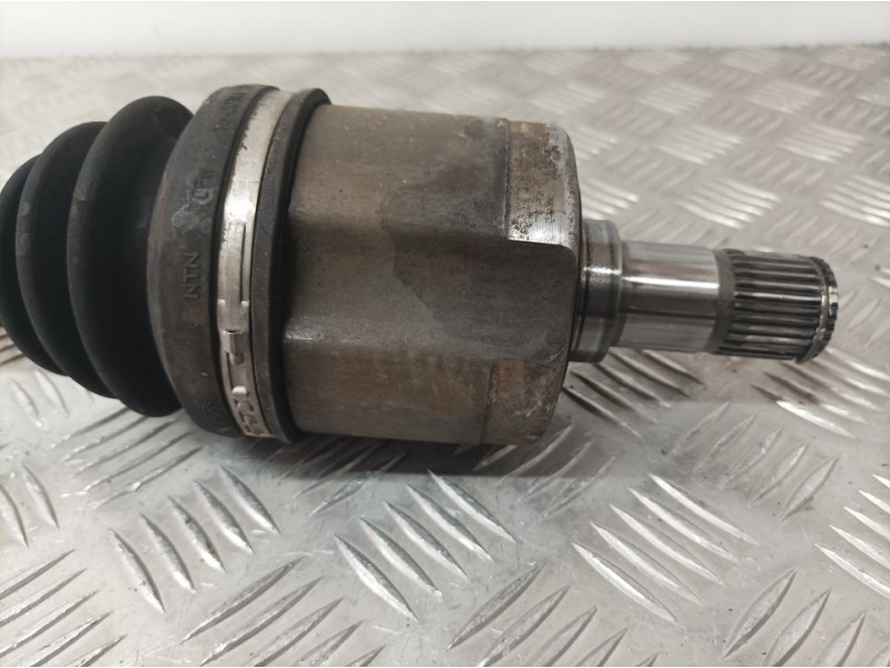 Recambio de transmision delantera izquierda para honda cr-v comfort 4x2 referencia OEM IAM T1TE011M1 44306 