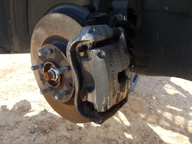 Recambio de pinza freno delantera derecha para mazda cx-30 (dm) skyactiv-x m hybrid referencia OEM IAM DFY53398Z  