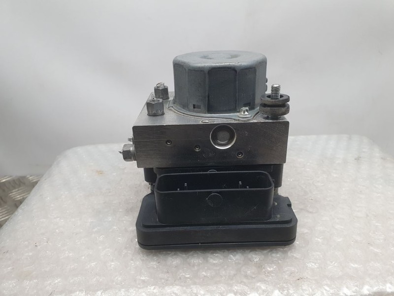 Recambio de abs para dacia sandero stepway referencia OEM IAM 476603249R  