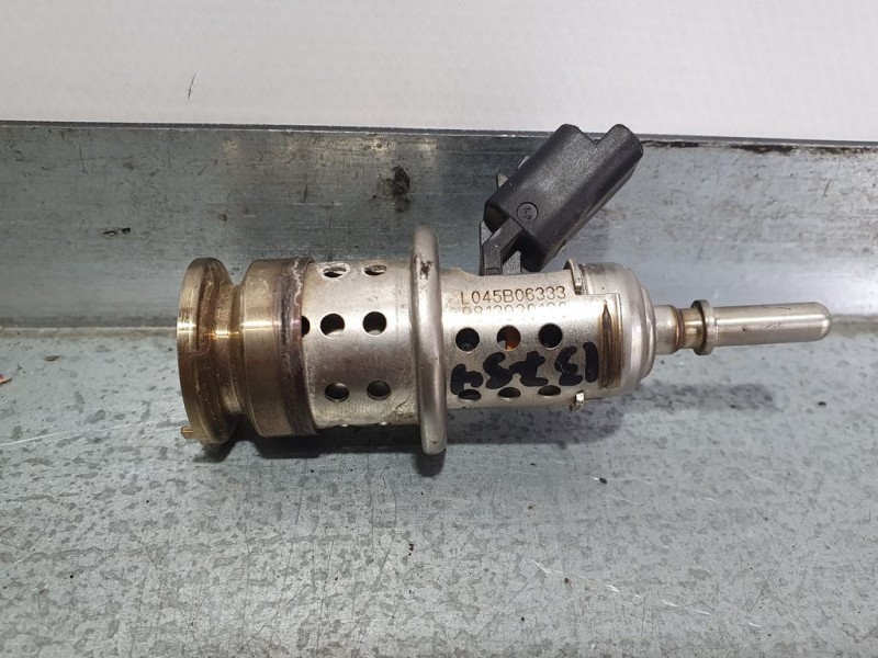 Recambio de inyector adblue para peugeot 308 allure referencia OEM IAM 9813930180 L045B06333 