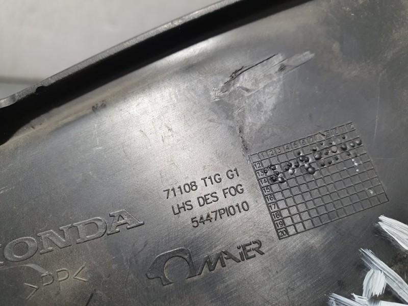 Recambio de rejilla paragolpes derecha para honda cr-v comfort 4x2 referencia OEM IAM 71108T1GG1 5447PI010 TOCADA