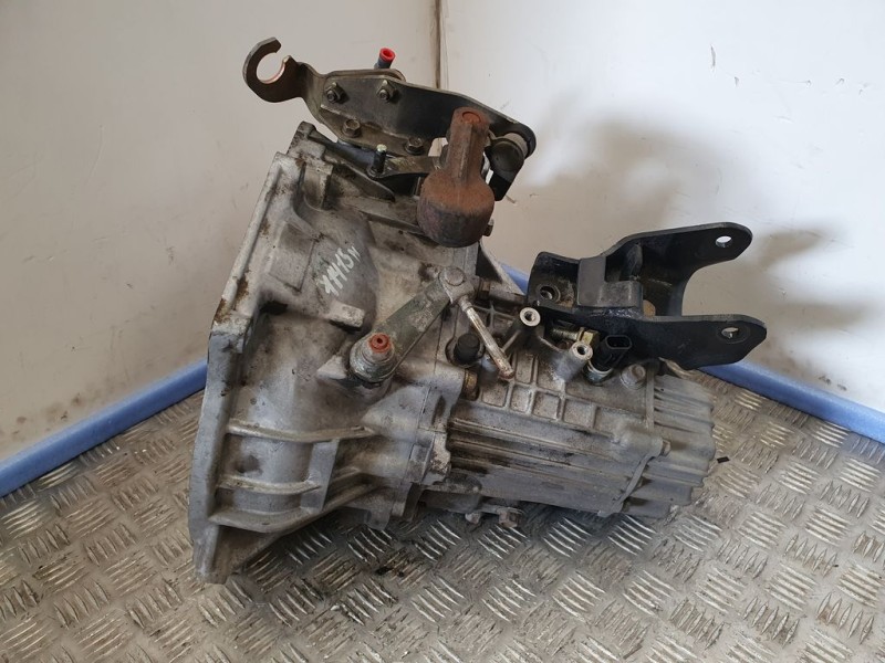 Recambio de caja cambios para hyundai lantra berlina (rd) 1.6 gls referencia OEM IAM 4300028011  5VELOCIDADES