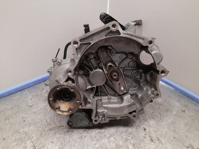 Recambio de caja cambios para seat ibiza (6p1) reference referencia OEM IAM PNZ 27075 5VELOCIDADES