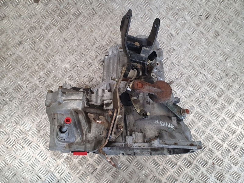 Recambio de caja cambios para hyundai lantra berlina (rd) 1.6 gls referencia OEM IAM 4300028011  5VELOCIDADES