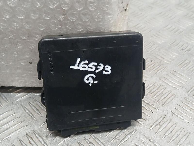 Recambio de modulo electronico para toyota hilux viii pick-up (_n1_) 2.4 d 4wd (gun125_) referencia OEM IAM 8953371092 AISIN 363