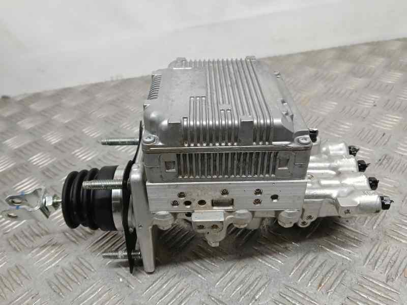 Recambio de abs para toyota rav4 hybrid 4x4 advance referencia OEM IAM 4721042210 D19E301 