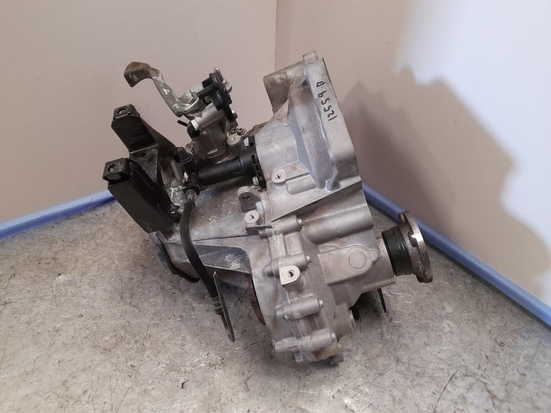 Recambio de caja cambios para seat ibiza (6p1) reference referencia OEM IAM PNZ 27075 5VELOCIDADES