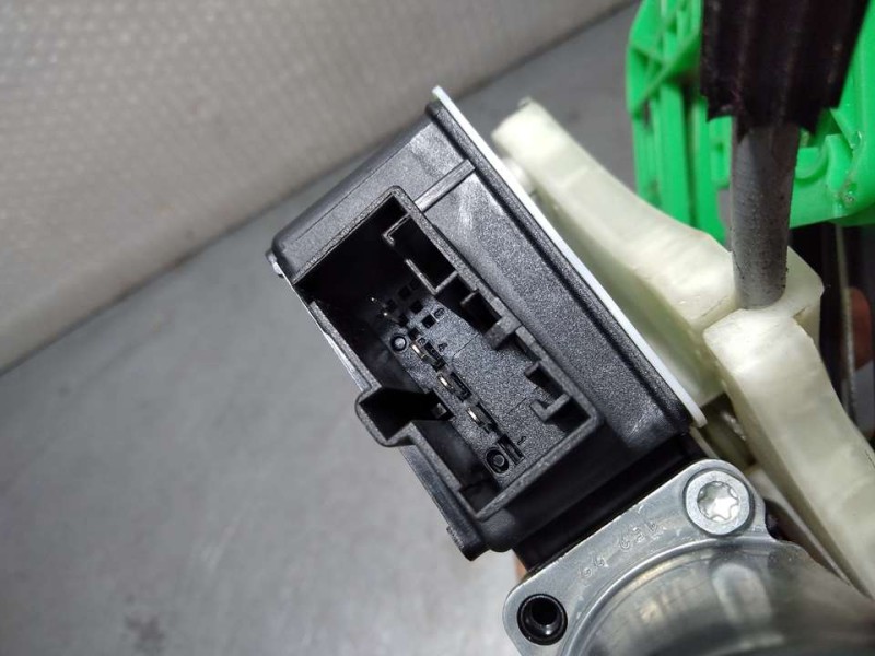 Recambio de elevalunas trasero izquierdo para seat leon (kl1) style referencia OEM IAM 5FA839461  ELECTRICO 5 PINES