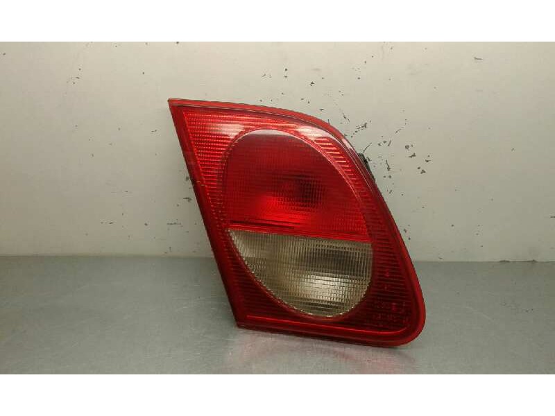 Recambio de piloto trasero izquierdo interior para mercedes-benz clase e (w210) berlina 2.0 16v cat referencia OEM IAM   INTERIO