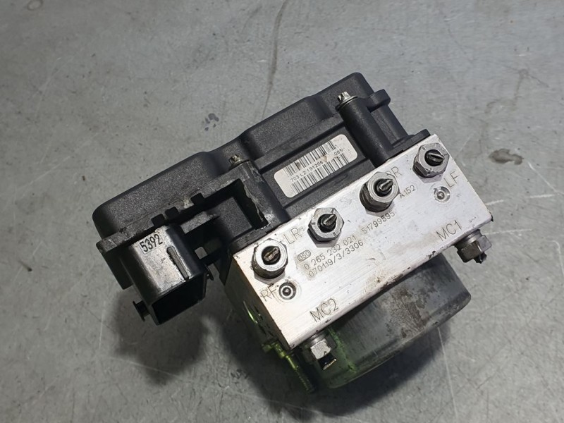 Recambio de abs para fiat panda (169) 1.2 8v dynamic referencia OEM IAM 51799595 0265232021 BOSCH