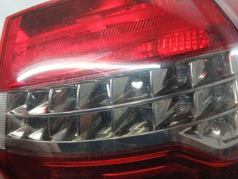 Recambio de piloto trasero derecho para citroën c5 berlina business referencia OEM IAM 9675061480 ROZADO 