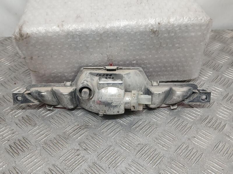 Recambio de piloto trasero central para peugeot 208 (p2) active pack referencia OEM IAM 9674308980  