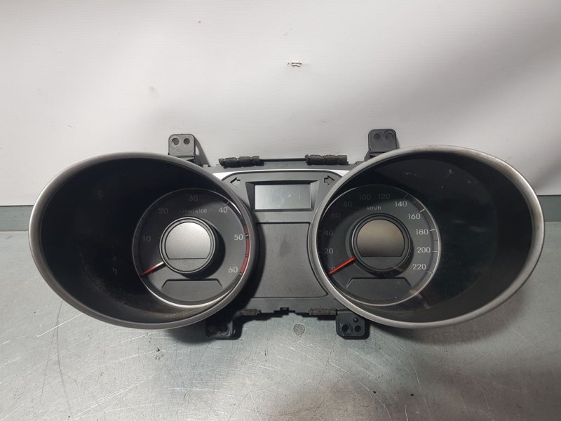 Recambio de cuadro instrumentos para hyundai ix35 comfort 2wd referencia OEM IAM 940032Y310 11001623101U 