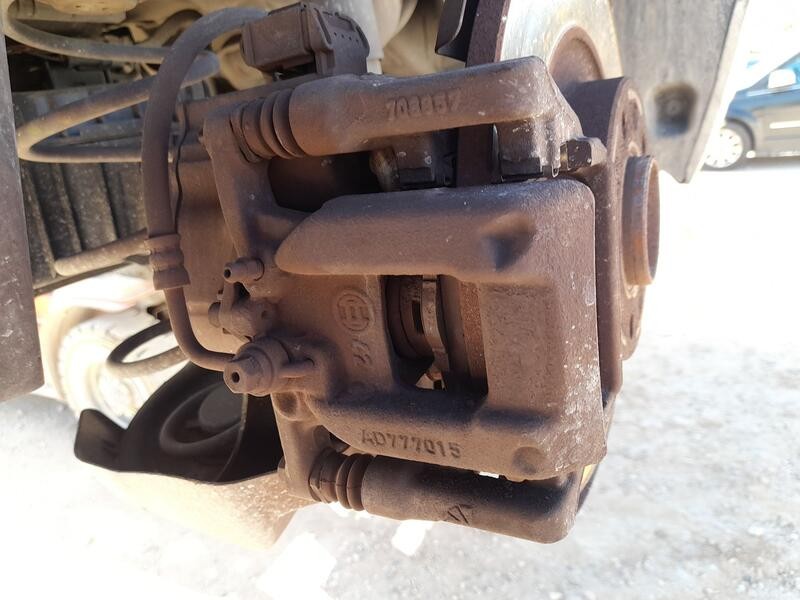 Recambio de pinza freno trasera derecha para citroën c4 picasso ii 1.6 bluehdi 120 referencia OEM IAM 1608999680  