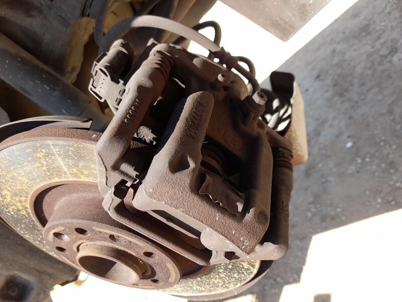 Recambio de pinza freno trasera izquierda para citroën c4 picasso ii 1.6 bluehdi 120 referencia OEM IAM 1608999580  