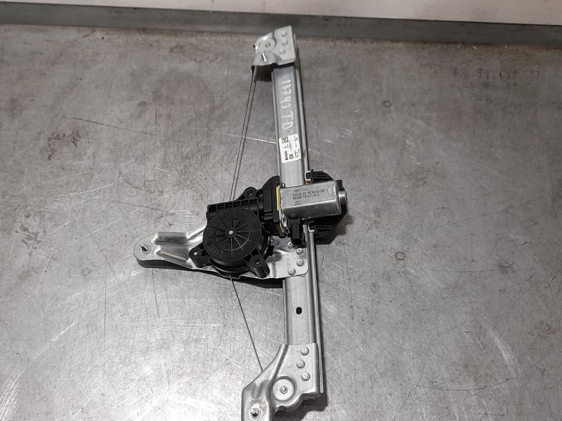 Recambio de elevalunas trasero derecho para dacia sandero stepway referencia OEM IAM 827206067R  ELECTRICO 2 PINES