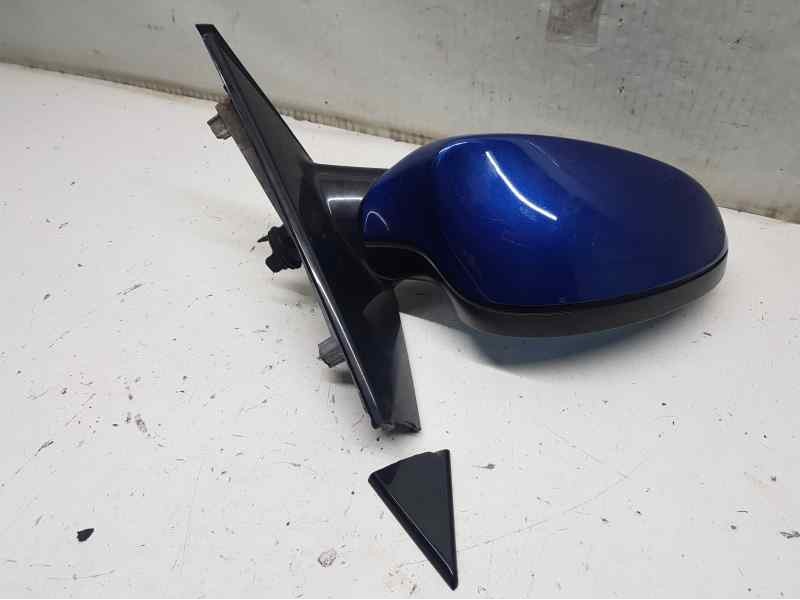 Recambio de retrovisor derecho para bmw serie 1 berlina (e81/e87) 118d referencia OEM IAM  ROTO SOPORTE ELECTRICO 3 PINS