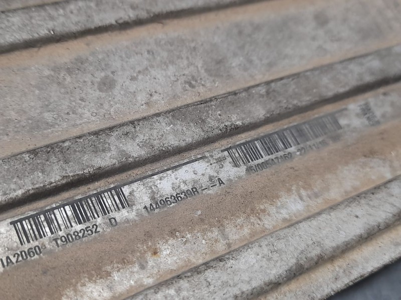 Recambio de intercooler para renault scenic iii dynamique referencia OEM IAM 144963639R  