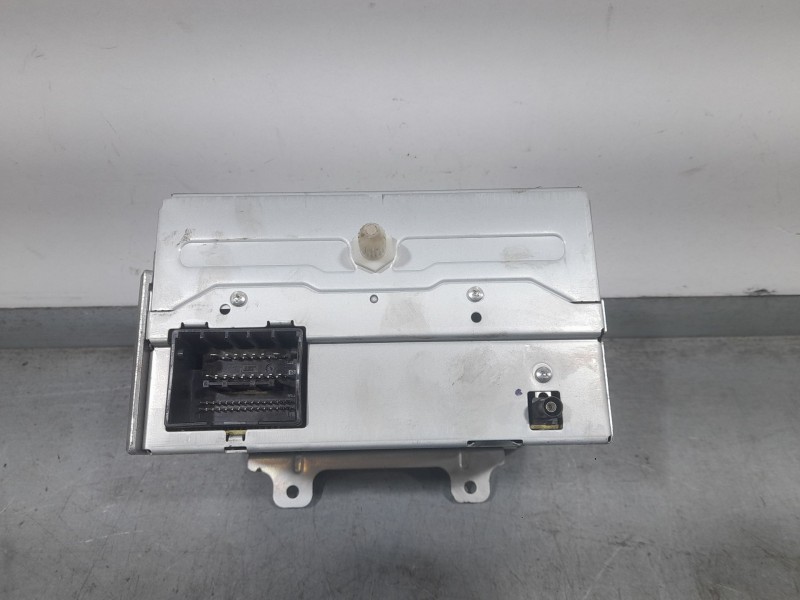 Recambio de sistema audio / radio para opel astra j gtc selective referencia OEM IAM 22836293  