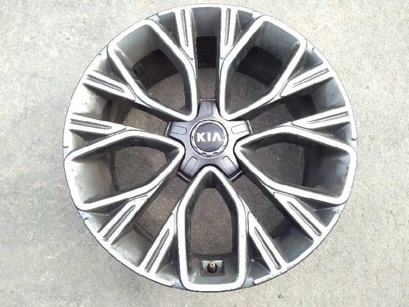 Recambio de llanta para kia stinger (ck) gt-line 2wd referencia OEM IAM 8X19 5 TORN ET 34 ALUMINIO 