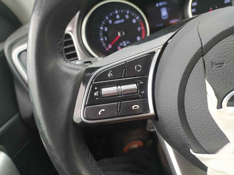 Recambio de volante para kia xceed drive referencia OEM IAM 56100J7470CEP  