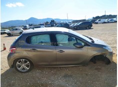 peugeot 208 del año 2012