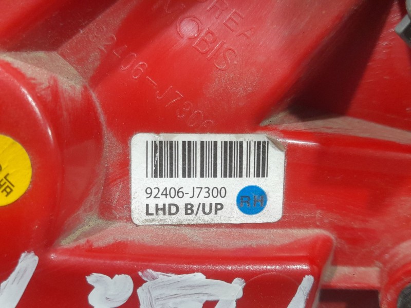 Recambio de piloto trasero derecho paragolpes para kia xceed drive referencia OEM IAM 92406J7300  