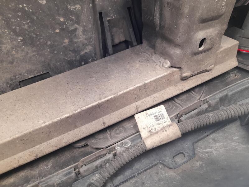 Recambio de refuerzo paragolpes trasero para citroën c4 picasso ii 1.6 bluehdi 120 referencia OEM IAM 9676007180  