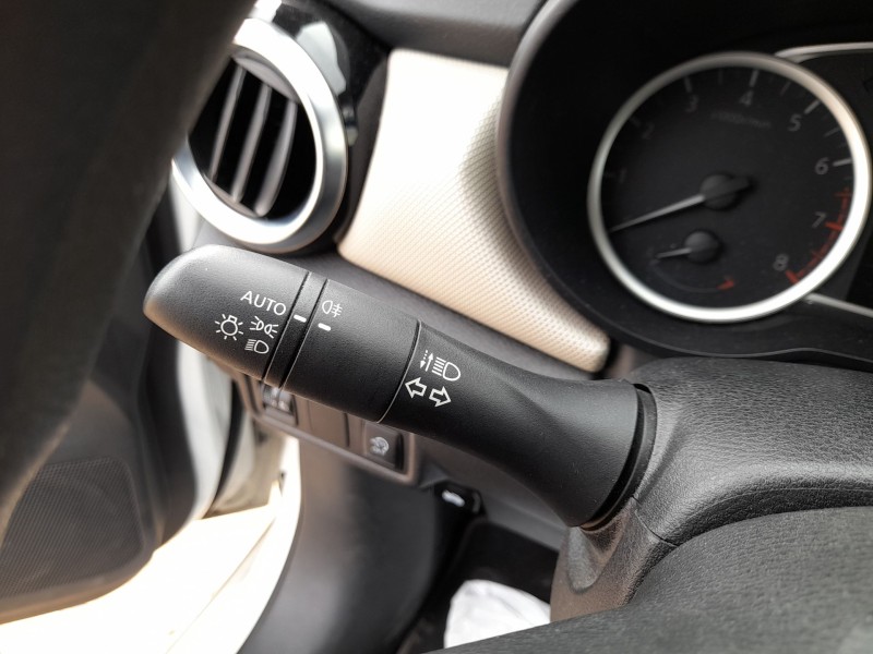 Recambio de mando luces y limpia para nissan micra v (k14) 1.0 referencia OEM IAM 255605FB2A  