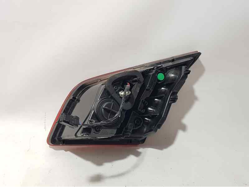 Recambio de piloto trasero izquierdo para peugeot 308 allure referencia OEM IAM 9677818380 81260101 INTERIOR