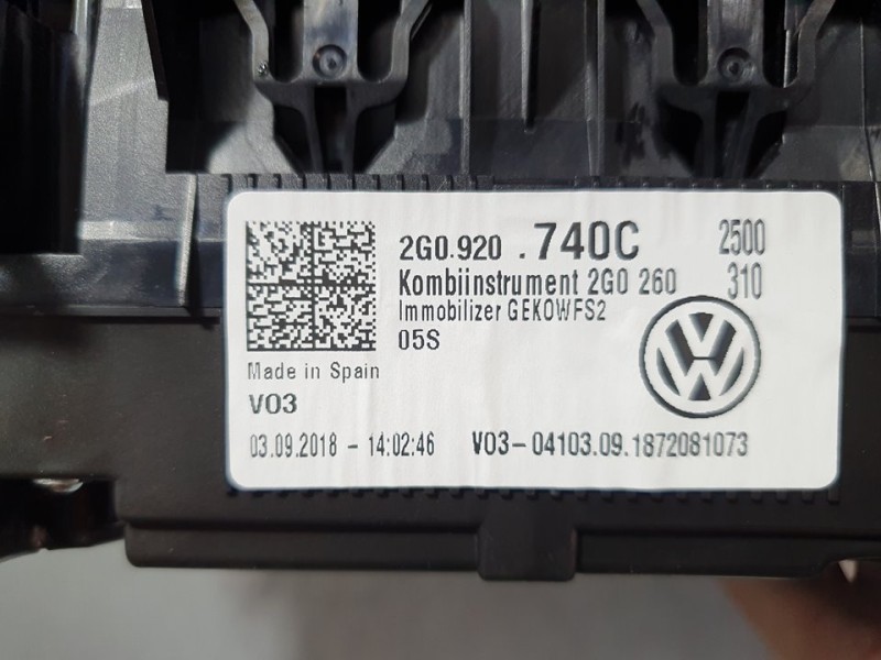 Recambio de cuadro instrumentos para volkswagen polo advance referencia OEM IAM 2G0920740C  