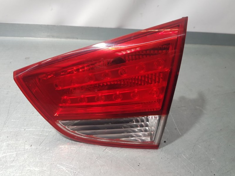 Recambio de piloto trasero derecho para hyundai ix35 comfort 2wd referencia OEM IAM 924062Y000  INTERIOR