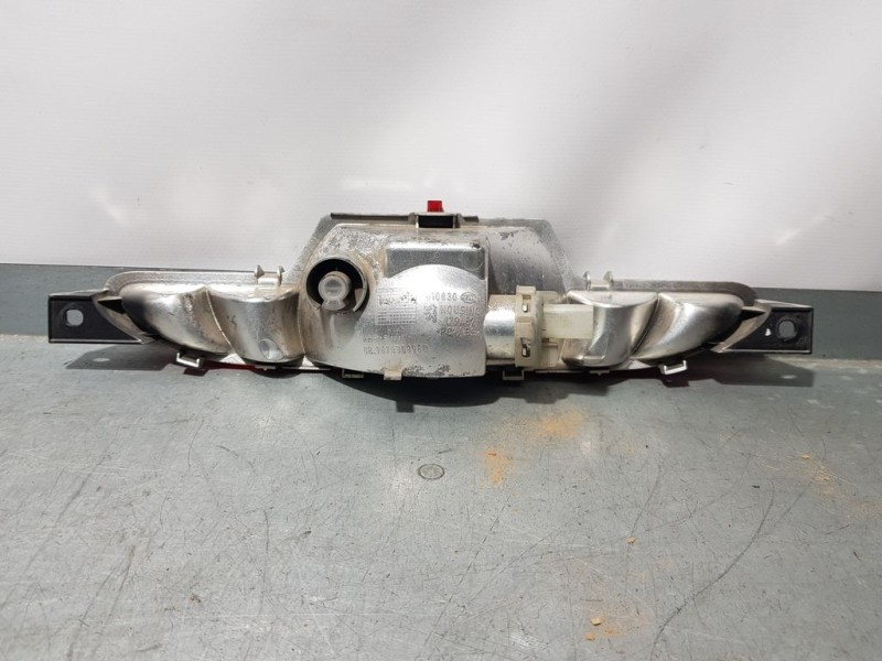 Recambio de piloto trasero central para peugeot 208 active referencia OEM IAM   PARAGOLPES