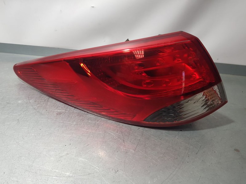 Recambio de piloto trasero izquierdo para hyundai ix35 comfort 2wd referencia OEM IAM 92401Y000  EXTERIOR