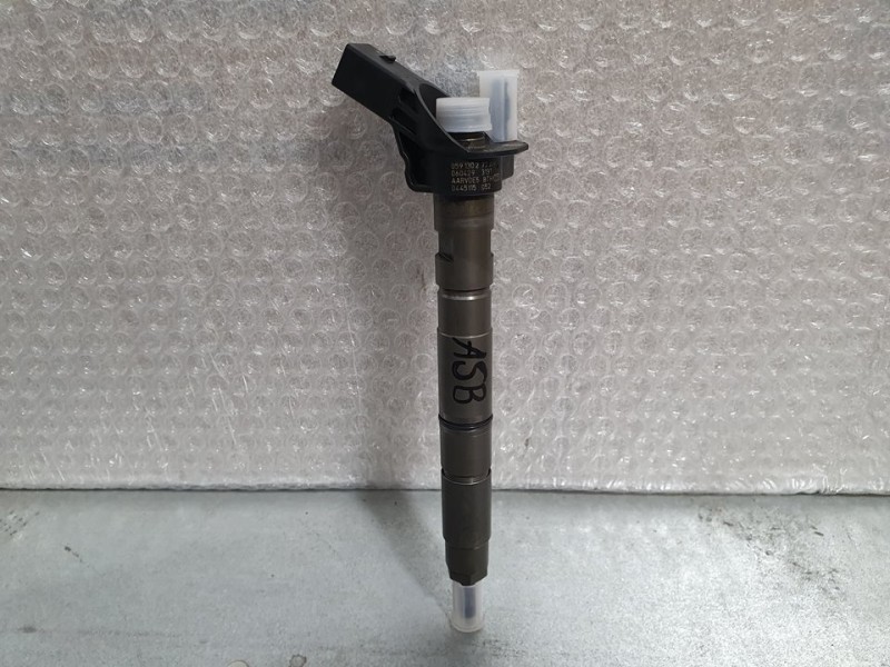 Recambio de inyector para audi a8 (4e2) 3.0 v6 24v tdi referencia OEM IAM 059130277AH 0445115052 BOSCH