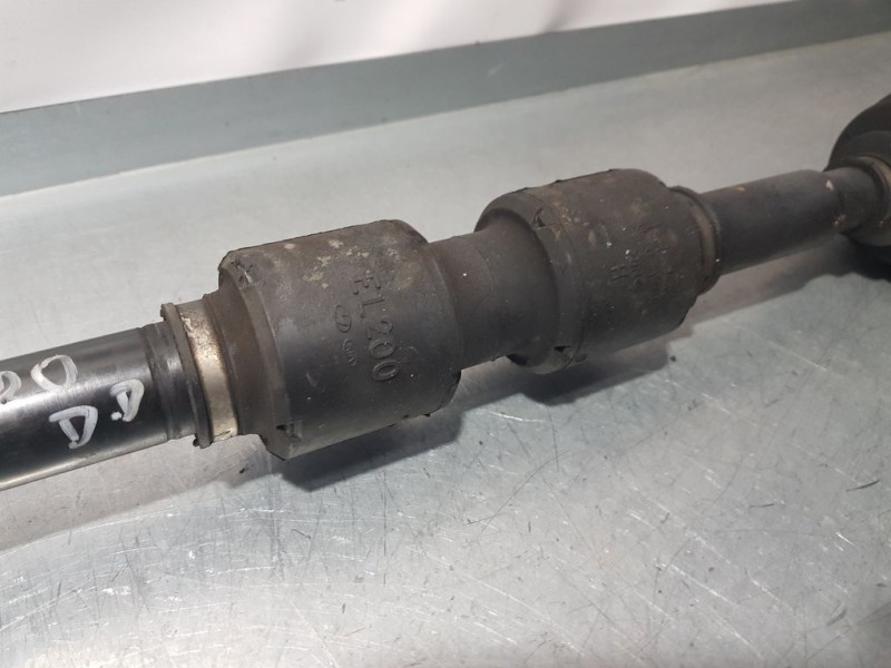 Recambio de transmision delantera derecha para hyundai ix35 comfort 2wd referencia OEM IAM 495012Y930SJ  