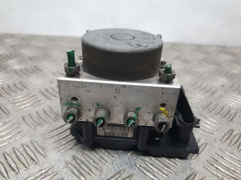 Recambio de abs para dacia sandero básico referencia OEM IAM 8200756095 0265232198 BOSCH