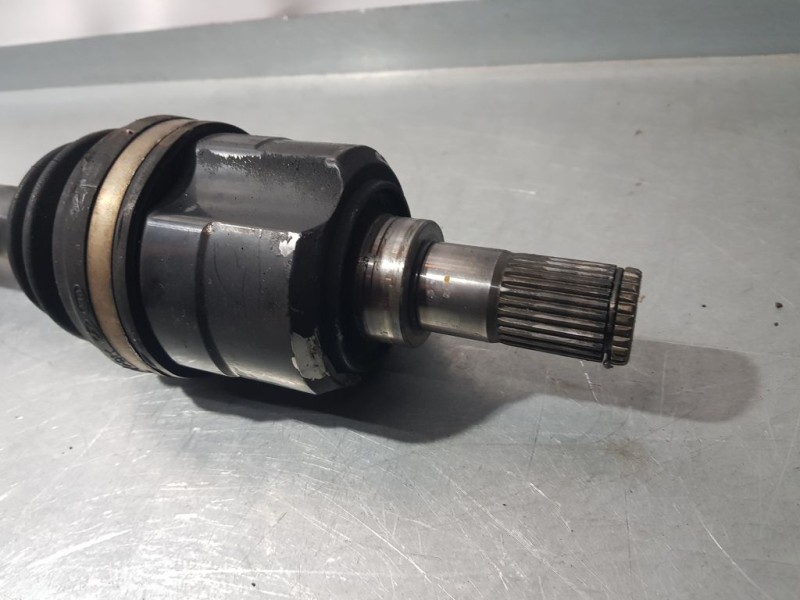 Recambio de transmision delantera derecha para hyundai ix35 comfort 2wd referencia OEM IAM 495012Y930SJ  