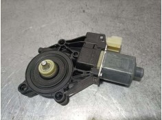 MOTOR ELEVALUNAS DELANTERO DERECHO 8A6114553A 0130822407 BOSCH